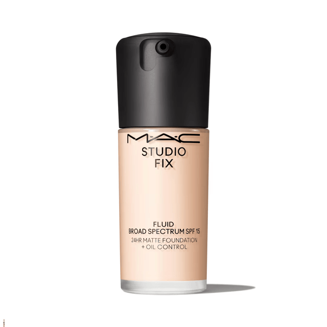 MAC Studio Fix Fluid Foundation SPF15 Shade #NW20 