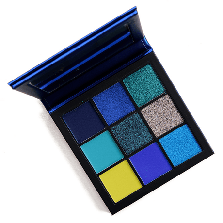 HUDA BEAUTY SAPPHIRE OBSESSION EYESHADOW PALLETE