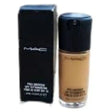 MAC PRO LONGWEAR FOUNDATION IN SHADE NC30 (1)