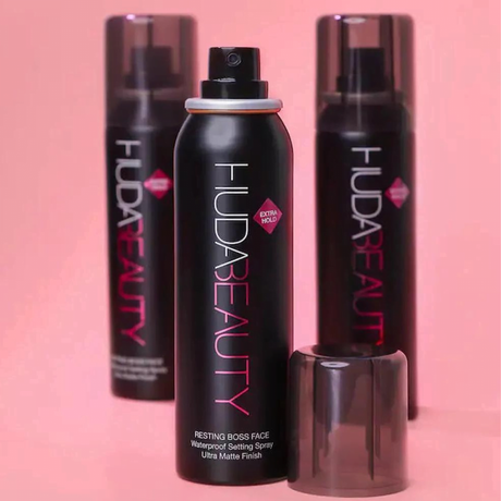 HUDA BEAUTY RESTING BOSS FACE WATERPROOF SETTING SPRAY IN 100ml - dermatologists.pk